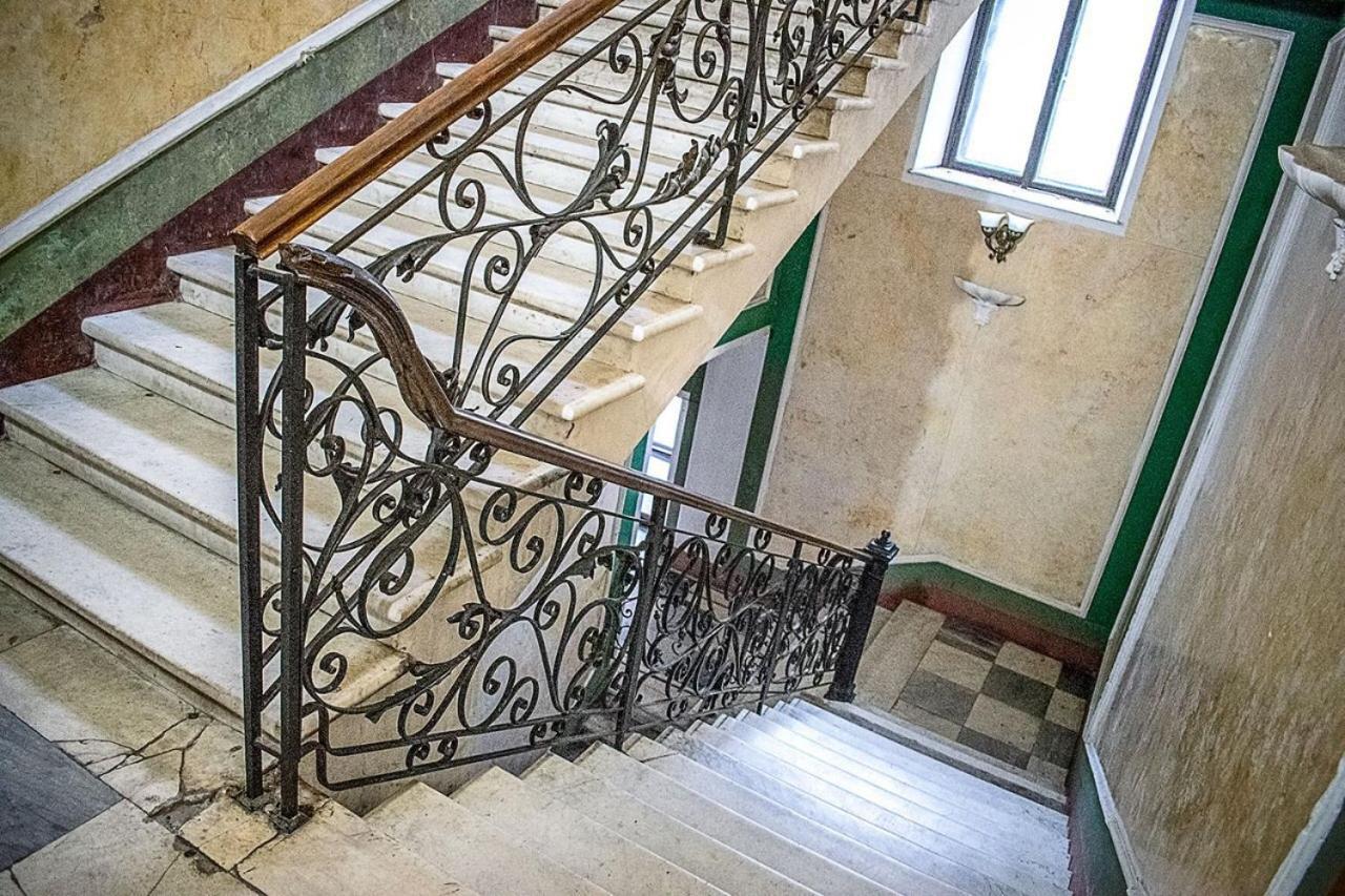 Mini-Hotel In The Very Heart Of Odessa Esterno foto